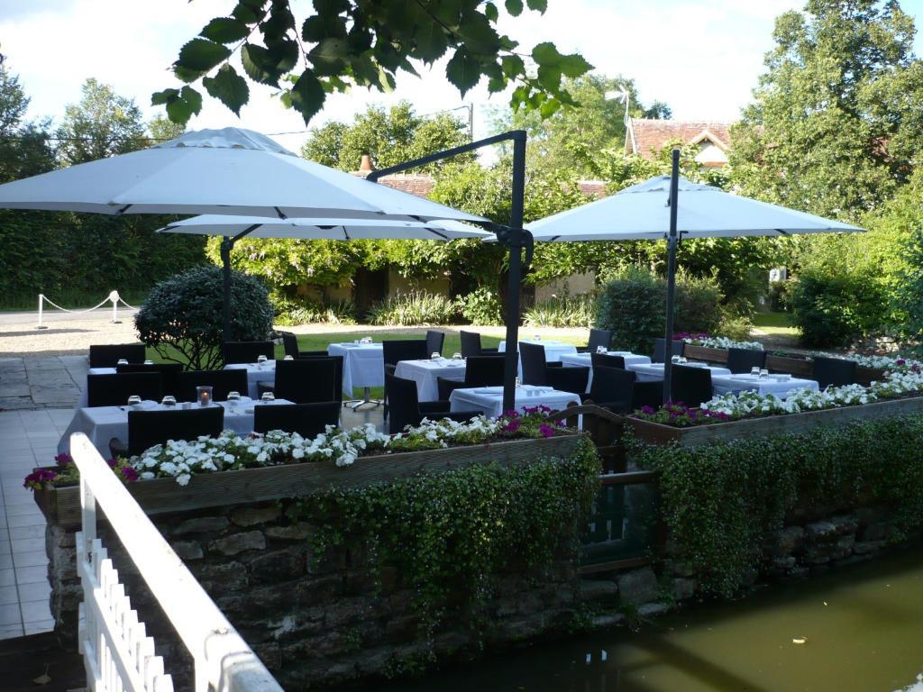 Hotel & Restaurant Le Moulin De Chameron, The Originals Relais Bannegon Exteriér fotografie